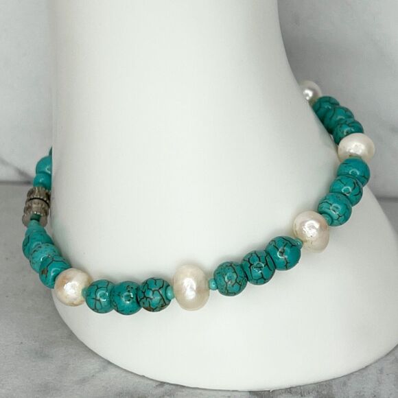 Faux Turquoise Faux Pearl Beaded Screw Clasp Bracelet - Picture 4 of 8